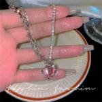 Shiny-Y2K-Pink-Heart-Necklace-for-Women-Sweet-Cool-Teens-Kpop-Bowknot-Rhinestone-Delicated-Clavicle-Chain.webp